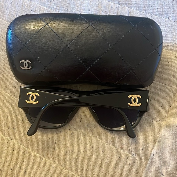 CHANEL 01453 CC LOGO BLACK SUNGLASSES VINTAGE/N2079 - Picture 2 of 11